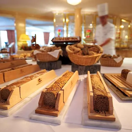 Der Sonnenhof Hotell 5*