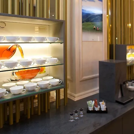 Der Sonnenhof Hotell 5*